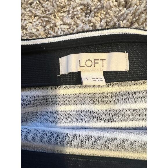 Loft Striped Pencil Skirt‎ - Picture 3 of 3